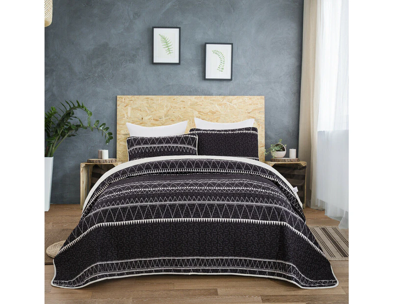 Black striped coverlet bedspread,2 Pillowcases included ,comforter