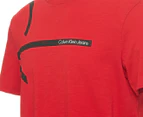 Calvin Klein Jeans Men's Vertical Crewneck Tee / T-Shirt / Tshirt - Barbados Cherry