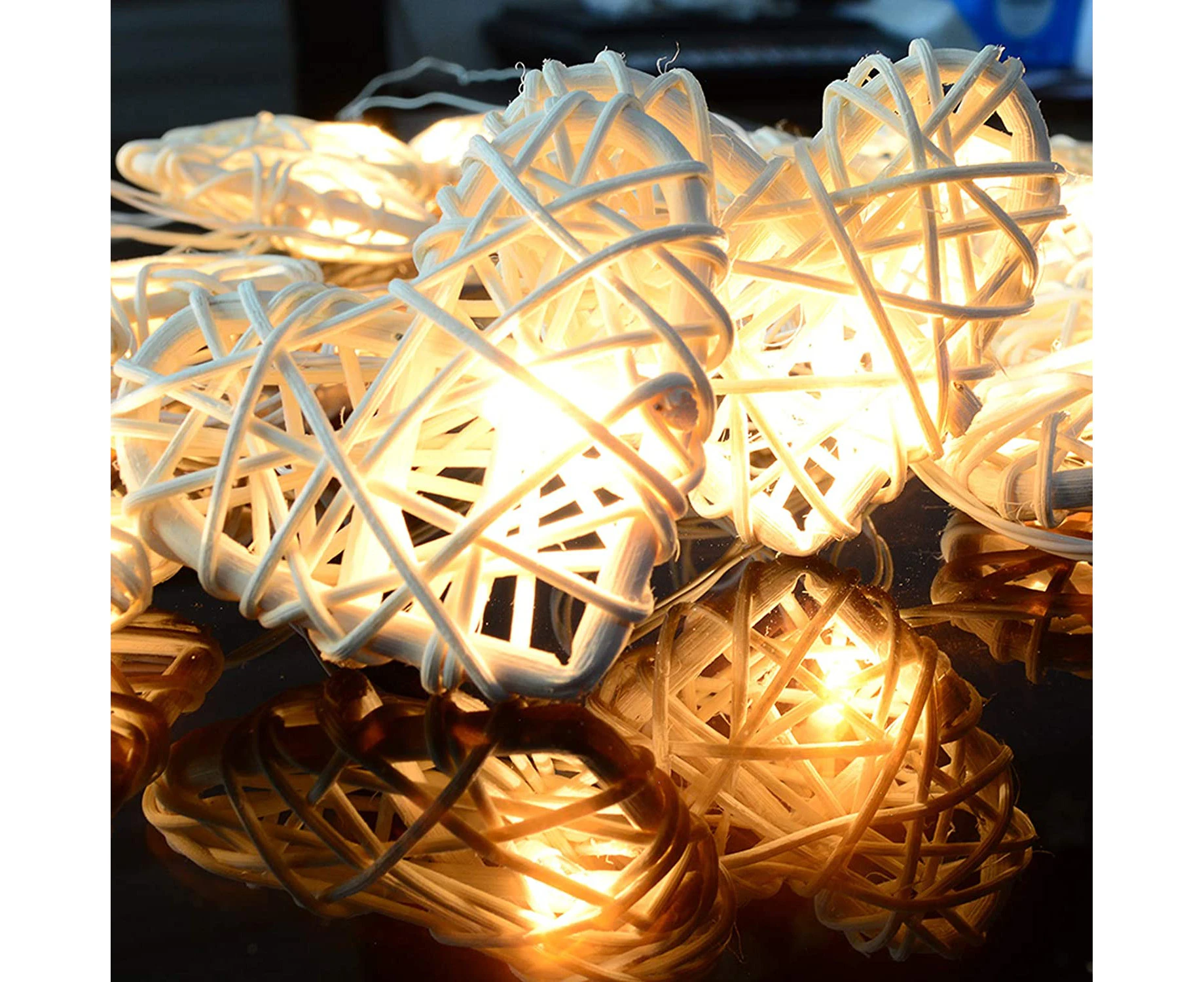 3M 20 LED Bulb White Heart 7cm Rattan Cane Fairy Lights Battery Powered String Lights Christmas Gift Home Wedding Party Bedroom Decor Table Centrepiece