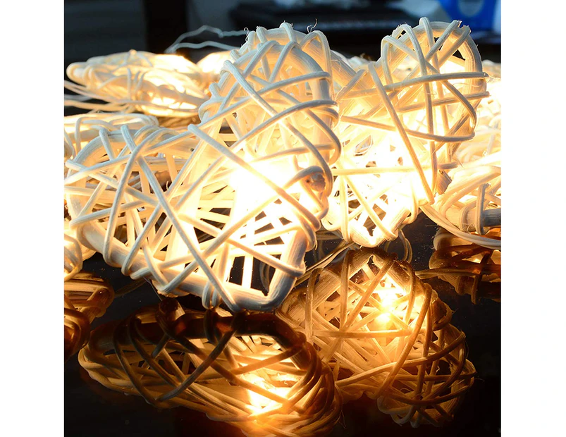 3M 20 LED Bulb White Heart 7cm Rattan Cane Fairy Lights Battery Powered String Lights Christmas Gift Home Wedding Party Bedroom Decor Table Centrepiece