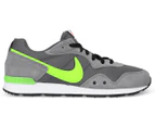 Nike Men's Venture Runner Shoe - Iron Grey/Electric Green