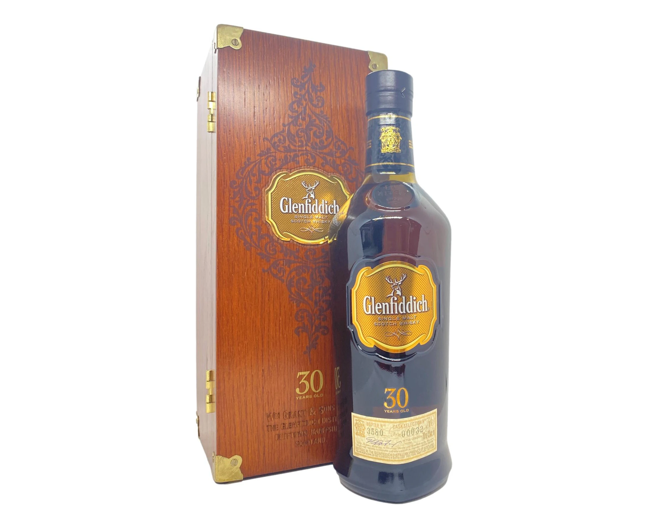 Glenfiddich 30 Year Old Single Malt Scotch Whisky Vintage Wooden Box