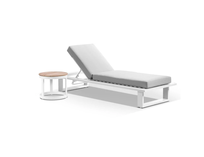 Outdoor Arcadia Aluminium Sun Lounge In White With Balmoral Teak Round Side Table - Outdoor Daybeds - White Aluminium with Textured Olefin Grey Cushions