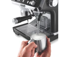 DéLonghi La Specialista Prestigio Manual Coffee Machine - Matte Black