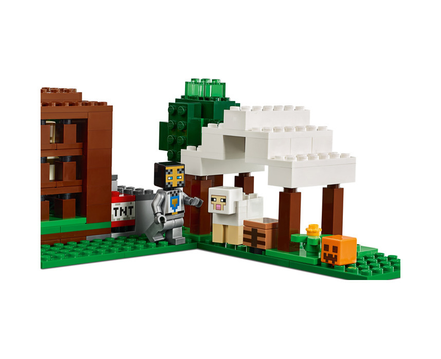 LEGO 21159 Minecraft The Pillager Outpost Catch