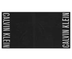Calvin Klein Logo Beach Towel - Black/White