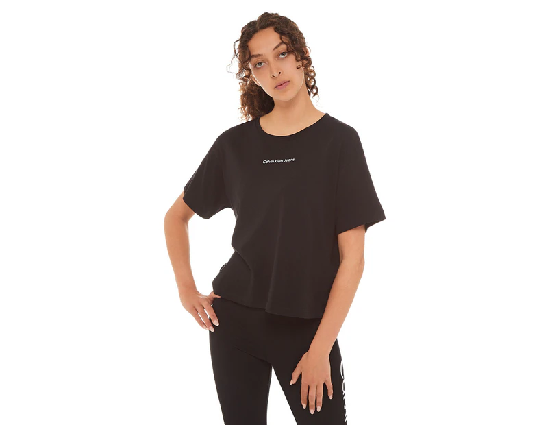 Calvin Klein Jeans Women's Shiny Plastisol Master Jeans Logo Tee / T-Shirt  / Tshirt - Black/White 
