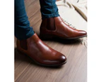 Florsheim Ceduna Men's Plain Toe Chelsea Boot Shoes - COGNAC