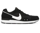 Nike Men's Venture Runner Sports Shoes - Black/White