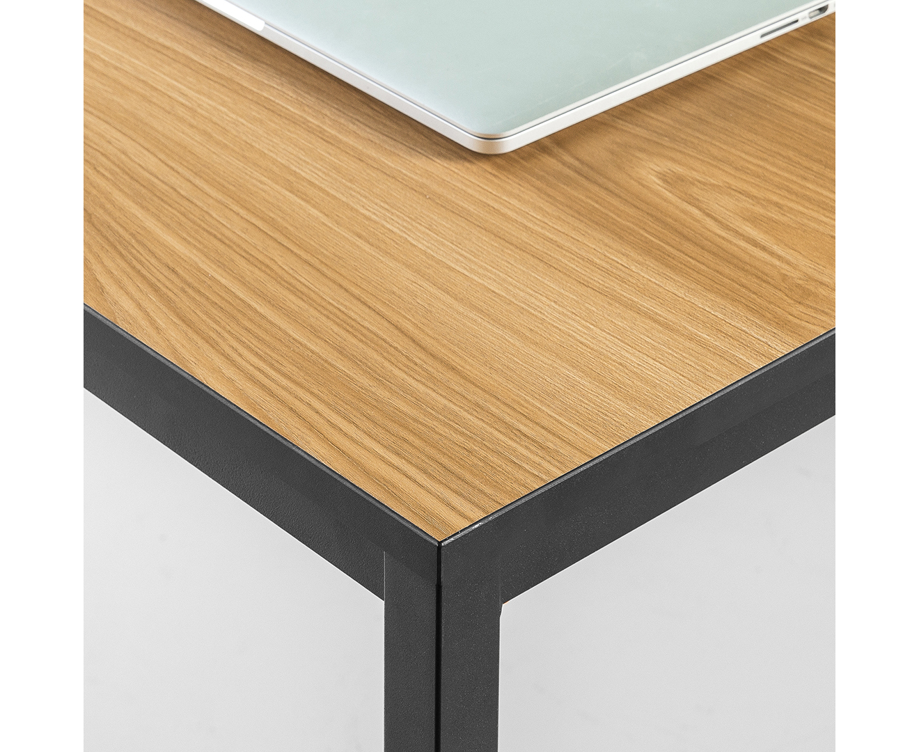 Zinus Modern Studio Collection Soho Desk / Table / Computer Table