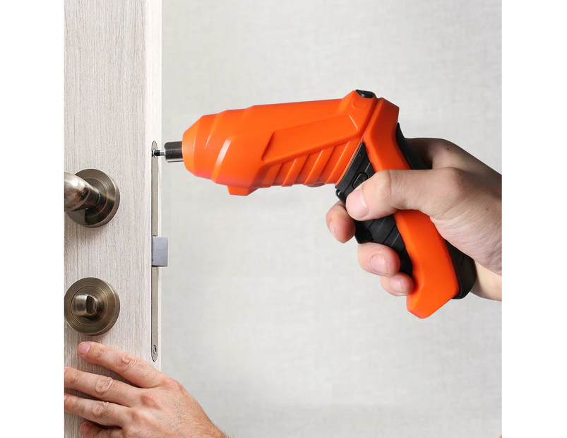 Magnetic electric outlet screwdriver