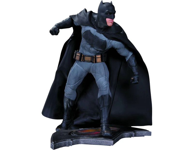 Batman v Superman: Dawn of Justice - Batman Statue