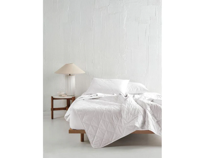 Kind Cotton Quilt (White) - Double