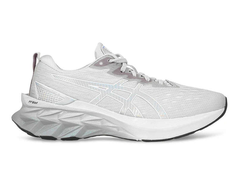 ASICS Women's Novablast 2 Platinum Running Shoes - Glacier Grey/White