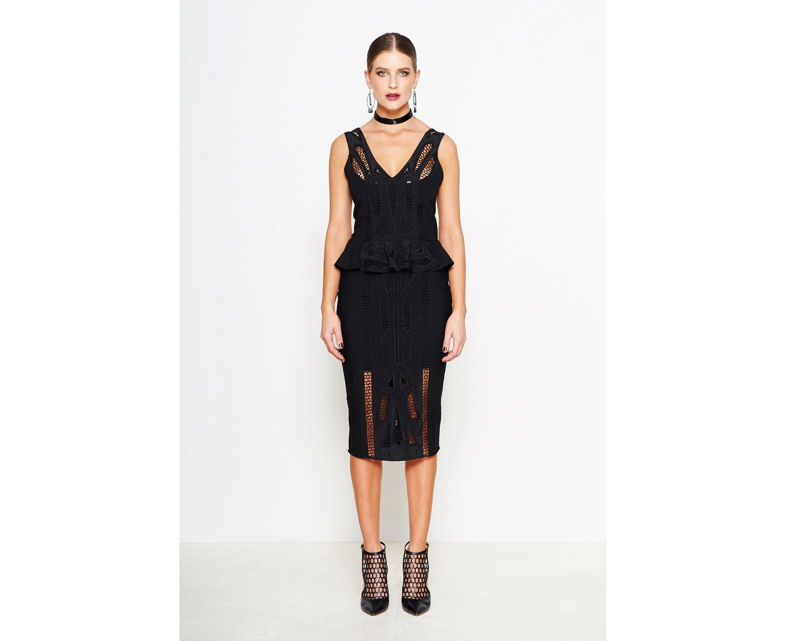 Siyona Embroidered And Beaded Anglaise Peplum Skirt - Black