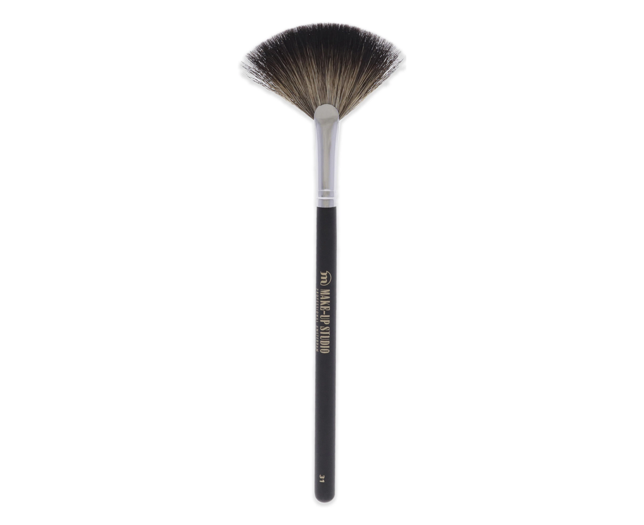 Make-Up Studio Amsterdam Fan Shaped Brush No 31