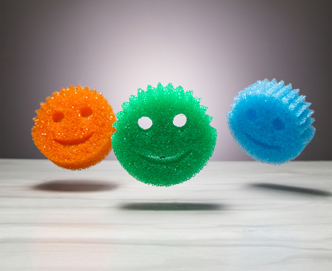 Scour Daddy Set of 18 Multi-Color Sponges by Scrub Daddy 