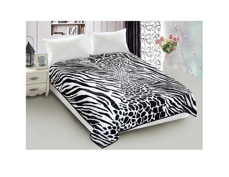 800GSM Luxury Reversible Animal Mink Blanket Queen 200 x 240 cm White Black Safari