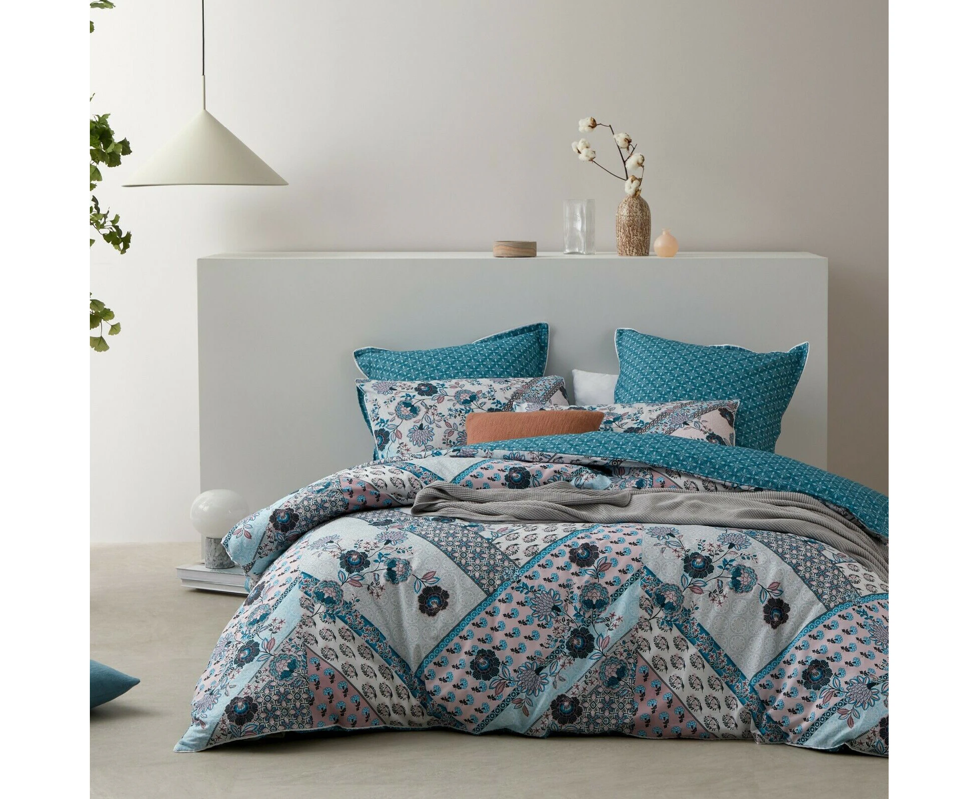 ZALI TEAL Donna Quilt Cover Set - Queen Size