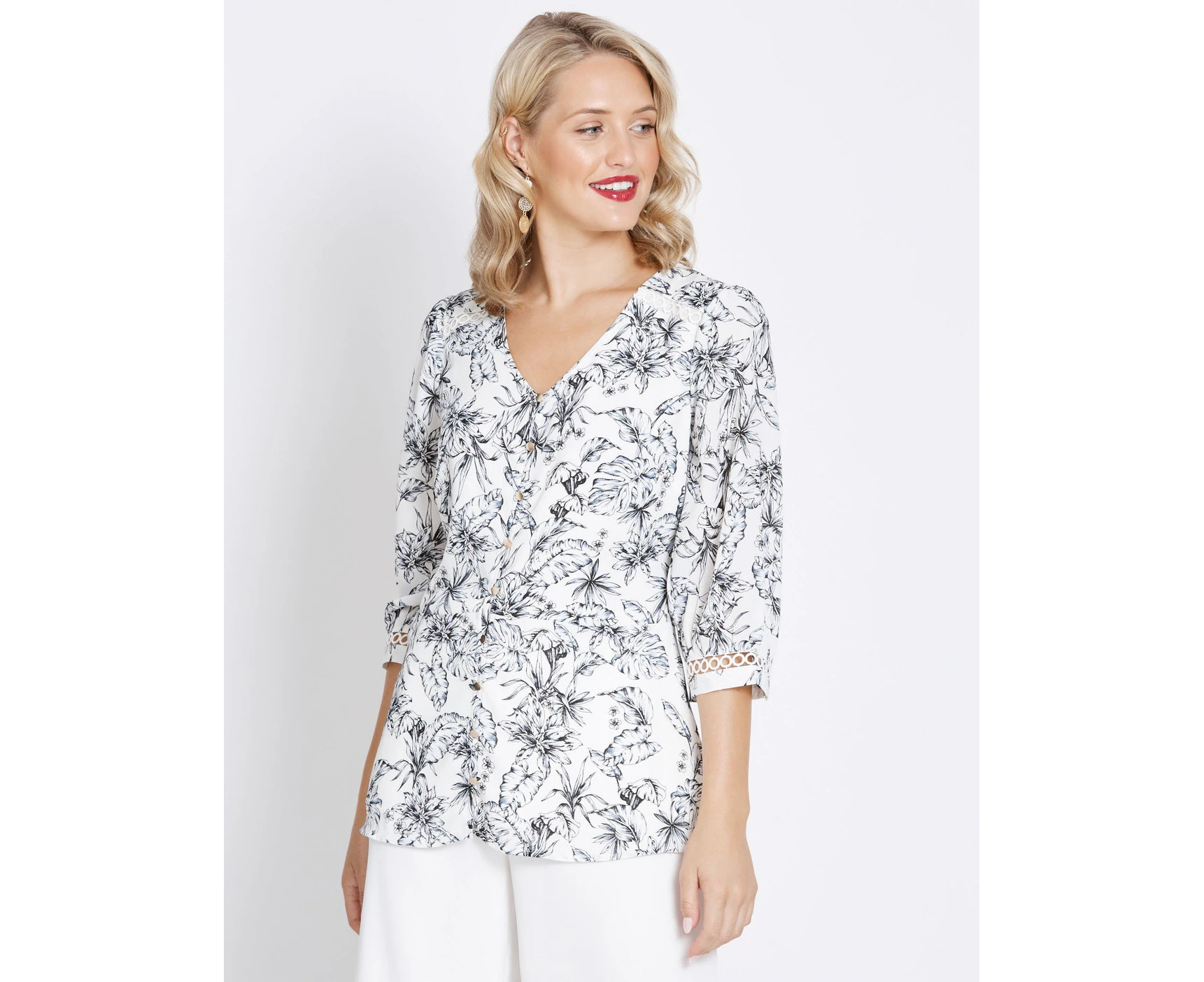 Rockmans Table Eight 3/4 Sleeve Circle Trim Blouse - Womens - Floral Multi