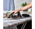 Russell Hobbs Freedom Cordless Iron