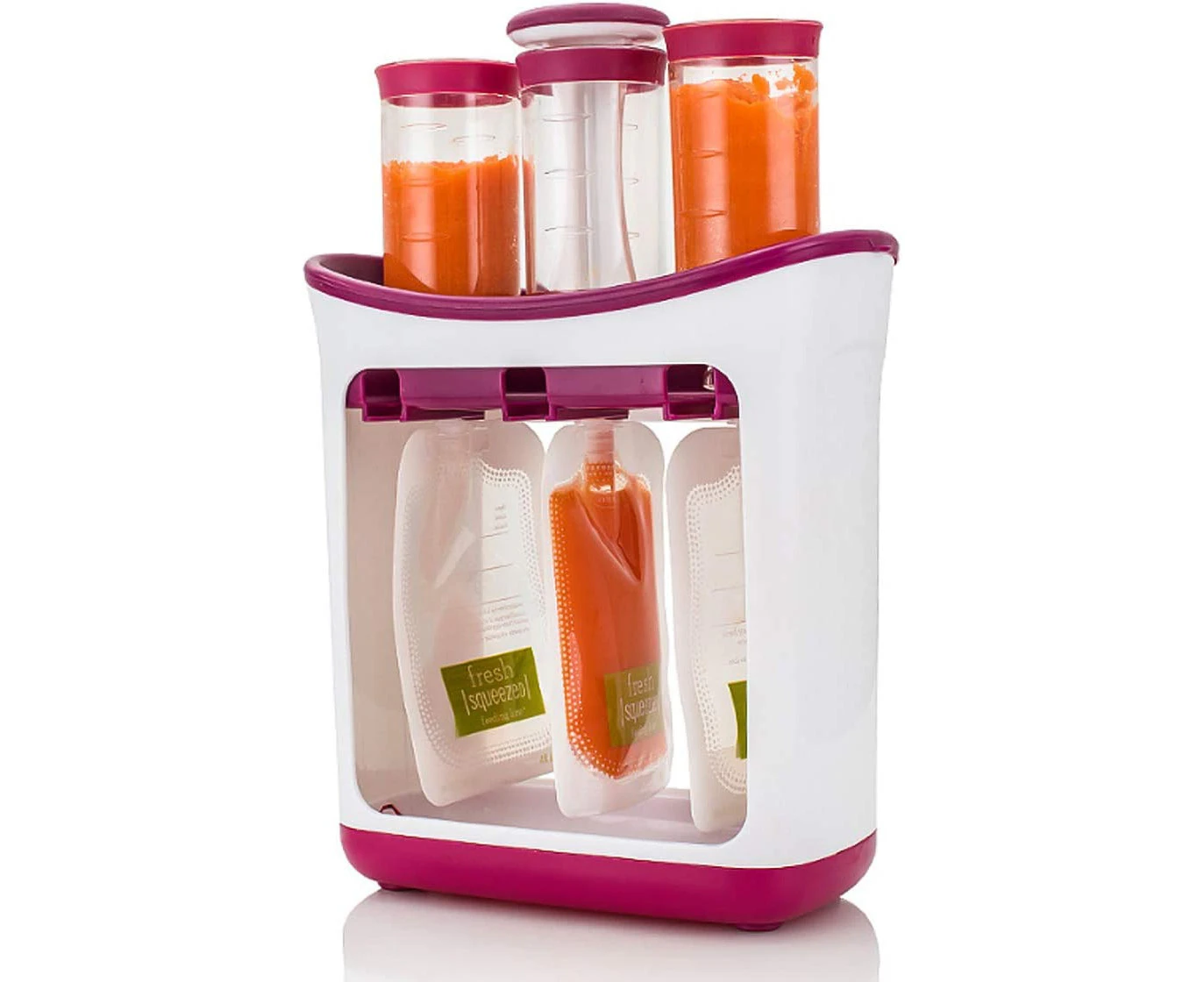 Squeeze station, squeeze maker including storage bags