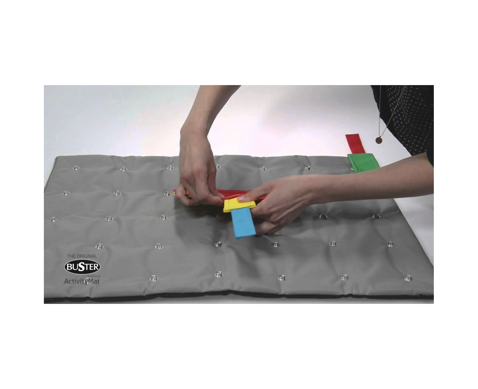 Buster Activity Mat from Kruuse 