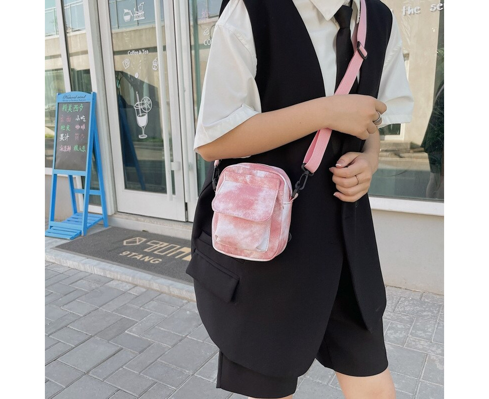 2022 New Trendy One-Shoulder Diagonal Small Bag Korean Fashion