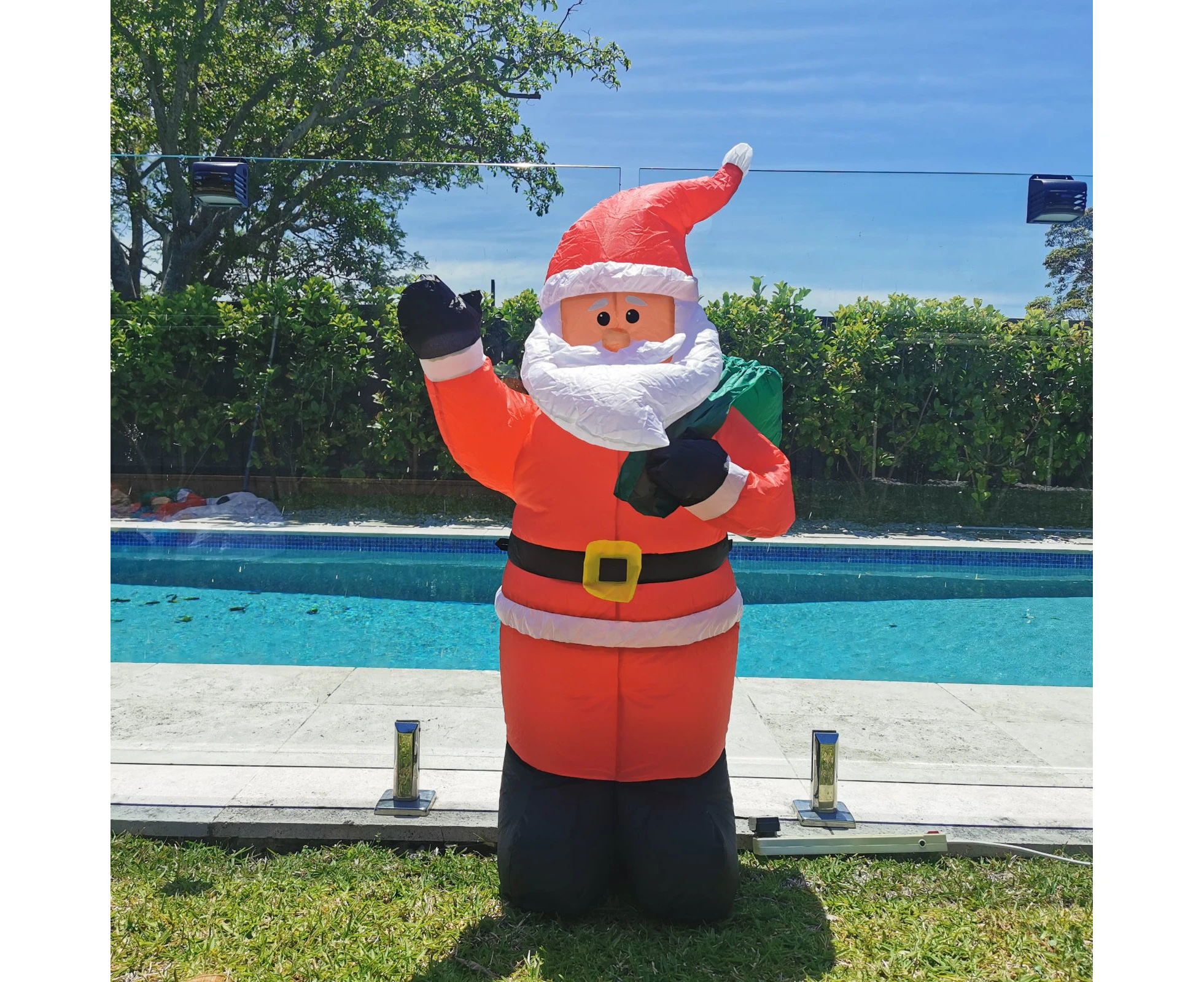 Christmas Decoration Inflatable 120cm Waving Santa LED Lit