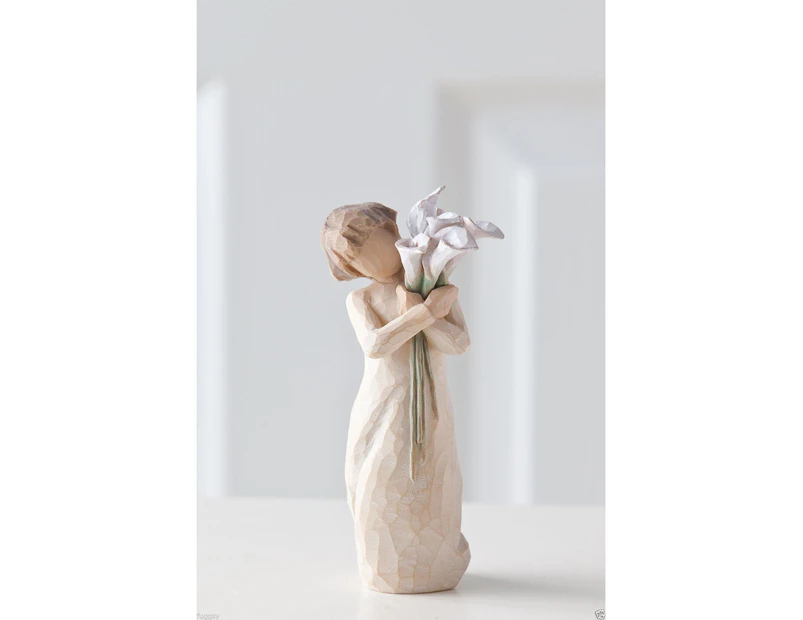 Willow Tree Figurine Beautiful Wishes Girl with Calla Lilies  Susan Lordi  26246