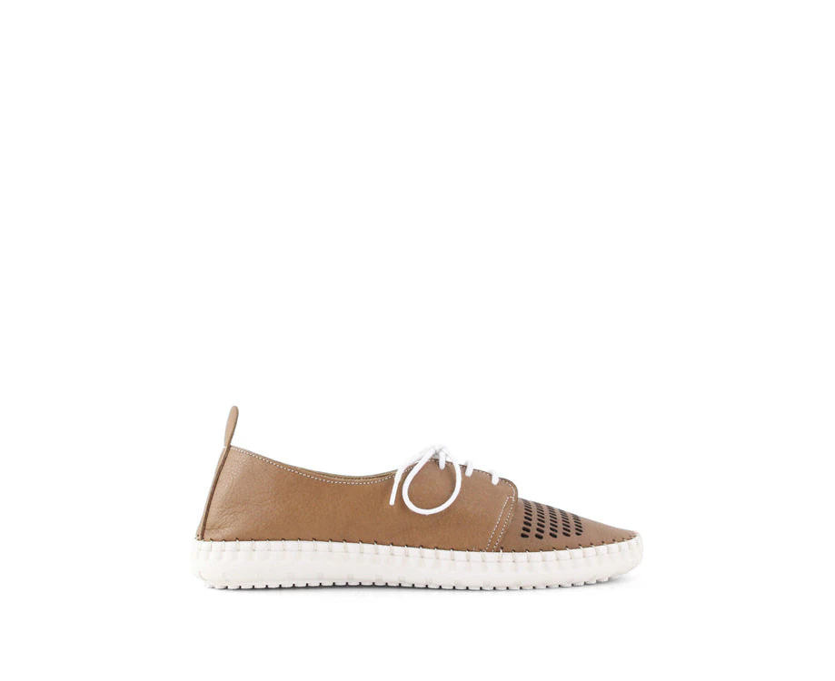 BUENO LIBBY CASUAL SHOE - Lion