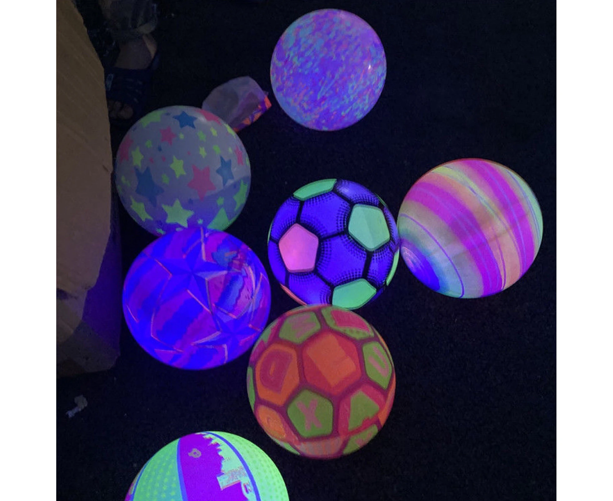 Glowing Balls High Elasticity Toddler Gift Battery-free High Bright Playground Balls for Kids-Style Random