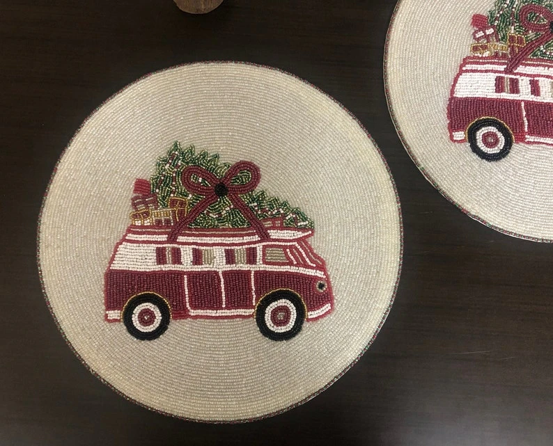 Master Piece Crafts Set Of 2 Christmas Car Beaded Placemats-White and Red