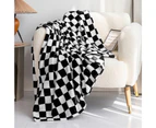 Sunshine Throw Blanket Checkerboard Design Coldproof Polyester Bedroom Bed Winter Warm Flannel Blanket Sleeping Cover for Daily Use-Black