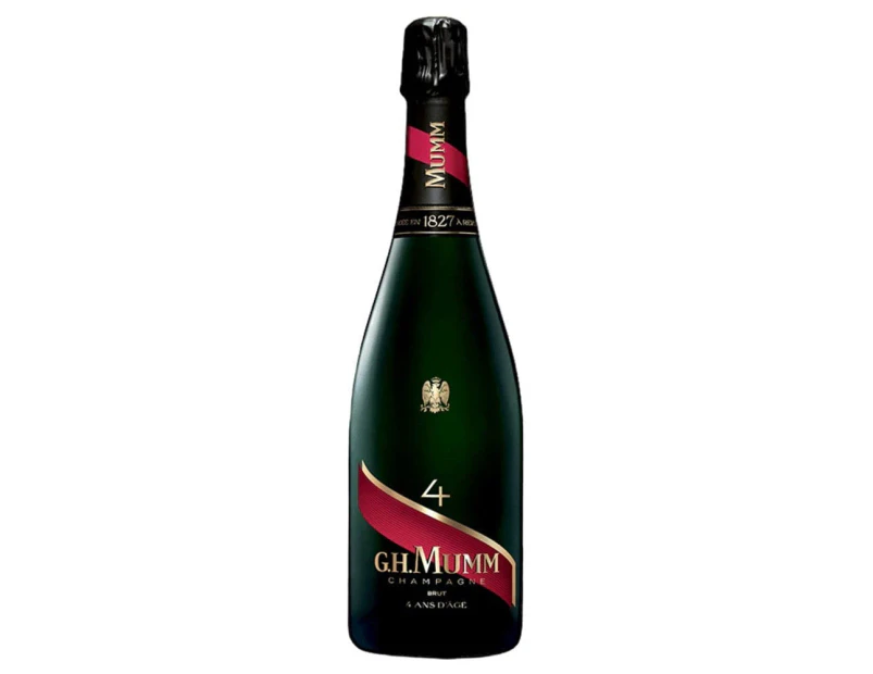 Personalised Mumm 4 ans Champagne.