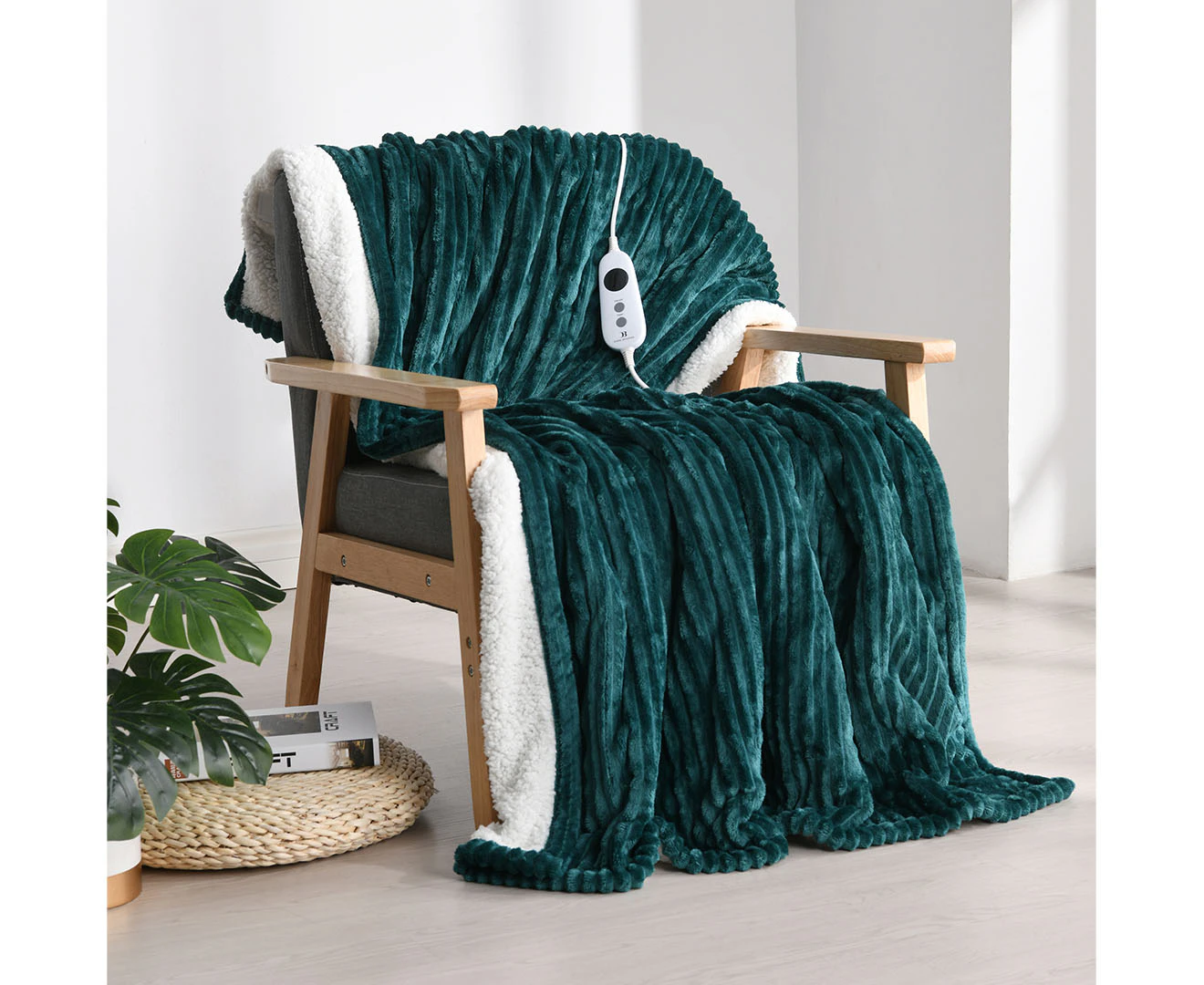 Daniel Brighton 160x130cm Flannel Reversible Heated Throw - Teal