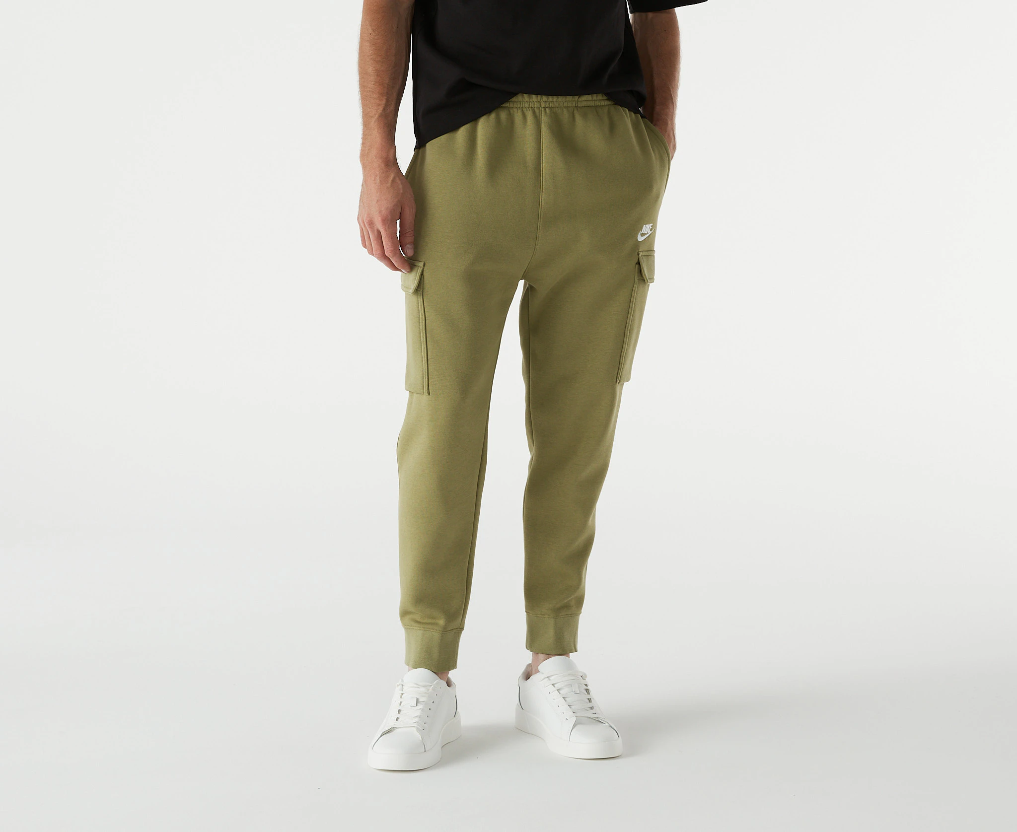 Nike Sportswear Men's Club Fleece Cargo Pants / Tracksuit Pants -  Black/White