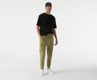 Nike Sportswear Men's Club Fleece Cargo Pants / Tracksuit Pants - Alligator/White