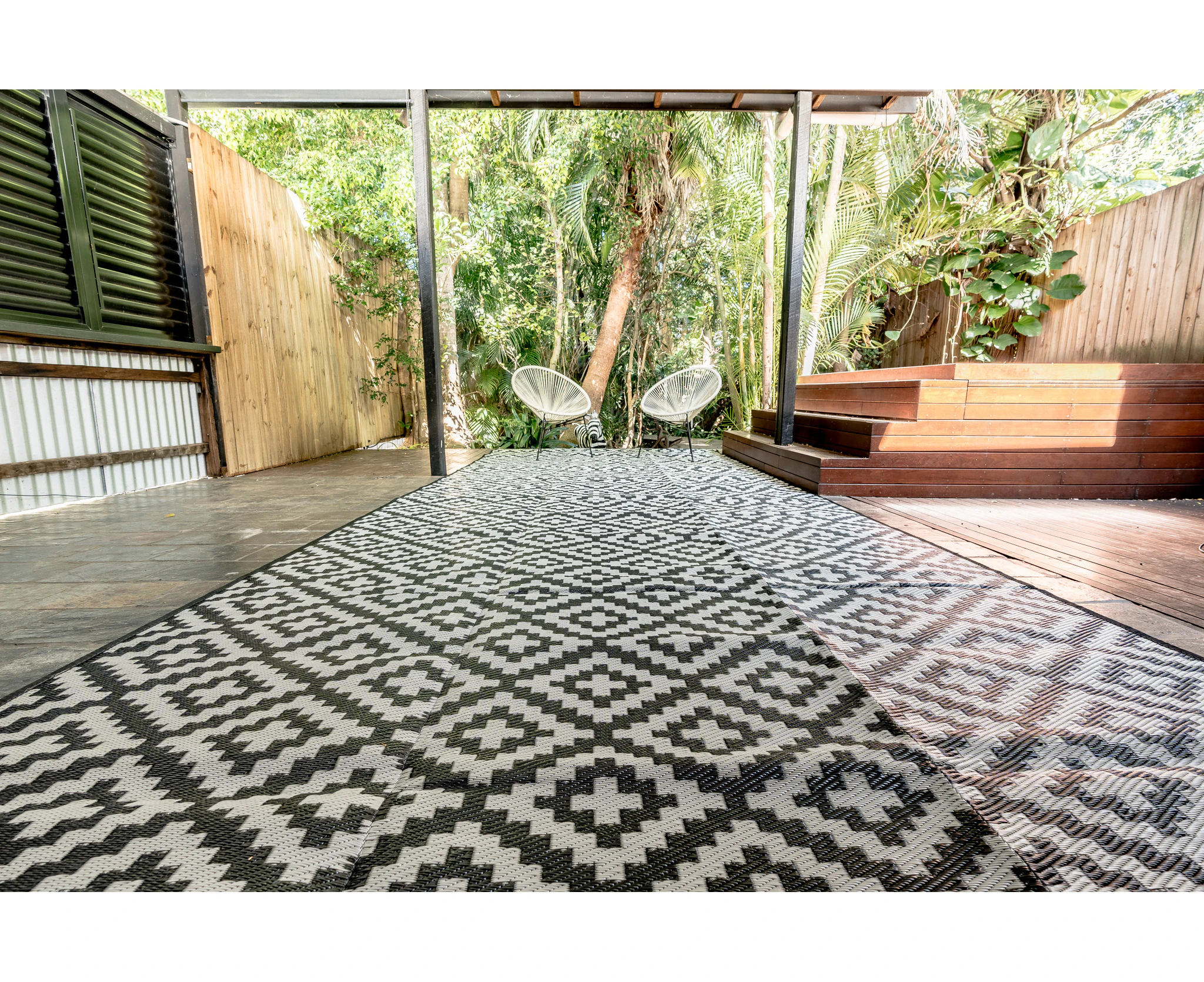 Outdoor Rug - Diamond Black and Grey Square