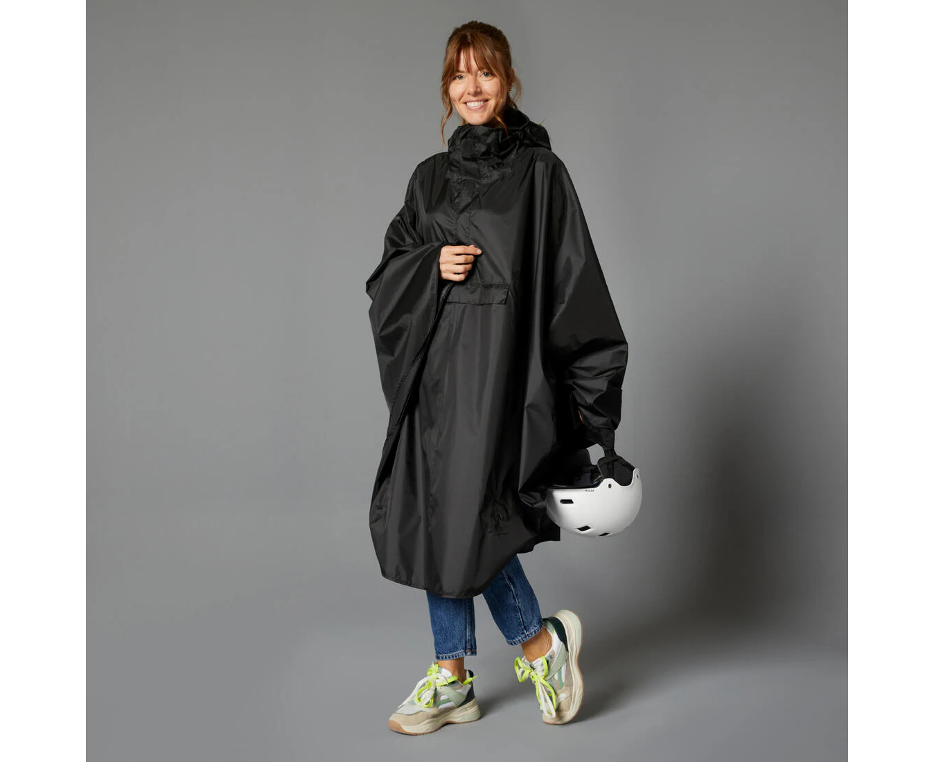 DECATHLON BTWIN 100 City Cycling Rain Poncho - Waterproof - Black