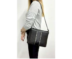 Leather Handbag / Shoulder Bag with Adjustable Strap. Style: 61033 by Hide & Chic