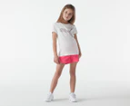 Puma Youth Girls' Mass Merchant Style Tee / T-Shirt / Tshirt - White/Festival Fuchsia