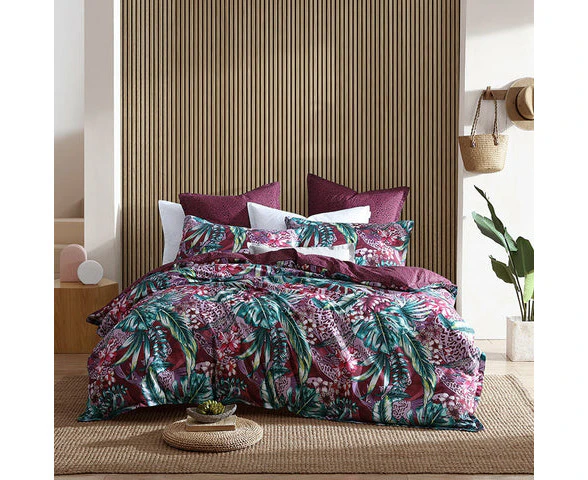 Logan & Mason  Etta Quilt Cover Set Plum