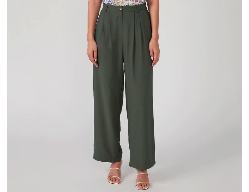 Stella Women's Pleat Front Pants - Green