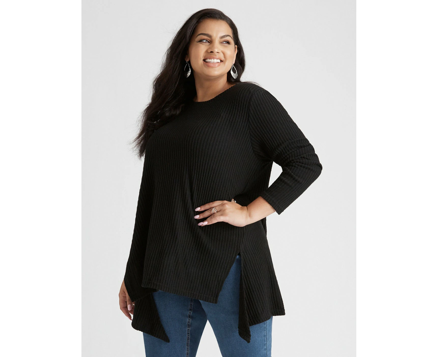 BeMe - Plus Size - Womens Summer Tops - Black Blouse / Shirt - Casual Clothing - Relaxed Fit - 3/4 Sleeve - Crew Neck - Long - Knitwear - Elastane