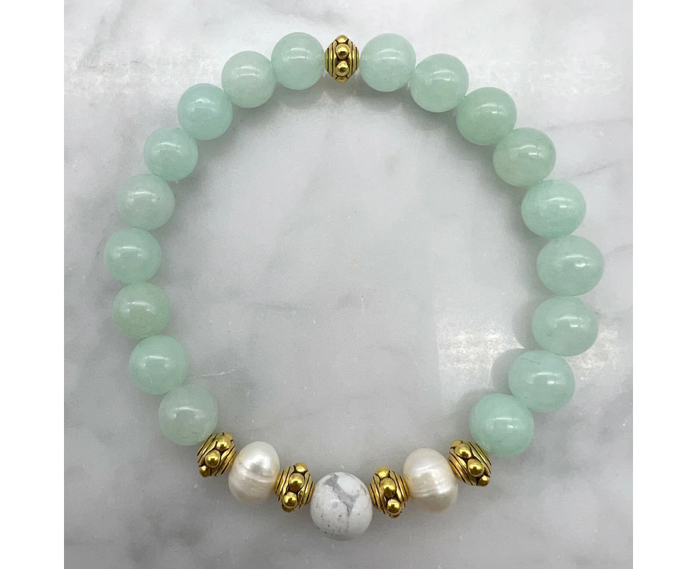 Georgiadis Natural Aqua Malaysia Jade 'Quartz', Howlite, Freshwater & Antique Gold Spacers Beaded Bracelet