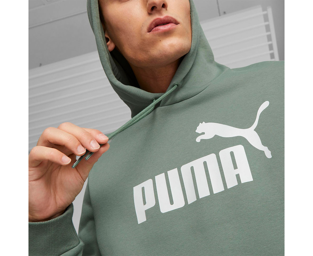 Green puma deals hoodie mens