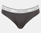 Calvin Klein Women's Chromatic Bikini Briefs 3-Pack - Black/Red Carpet/Chalk Stripe Grey