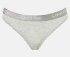 Calvin Klein Women's Motive Cotton Thong 3-Pack - Black/Grey Heather/Nymph's Thigh