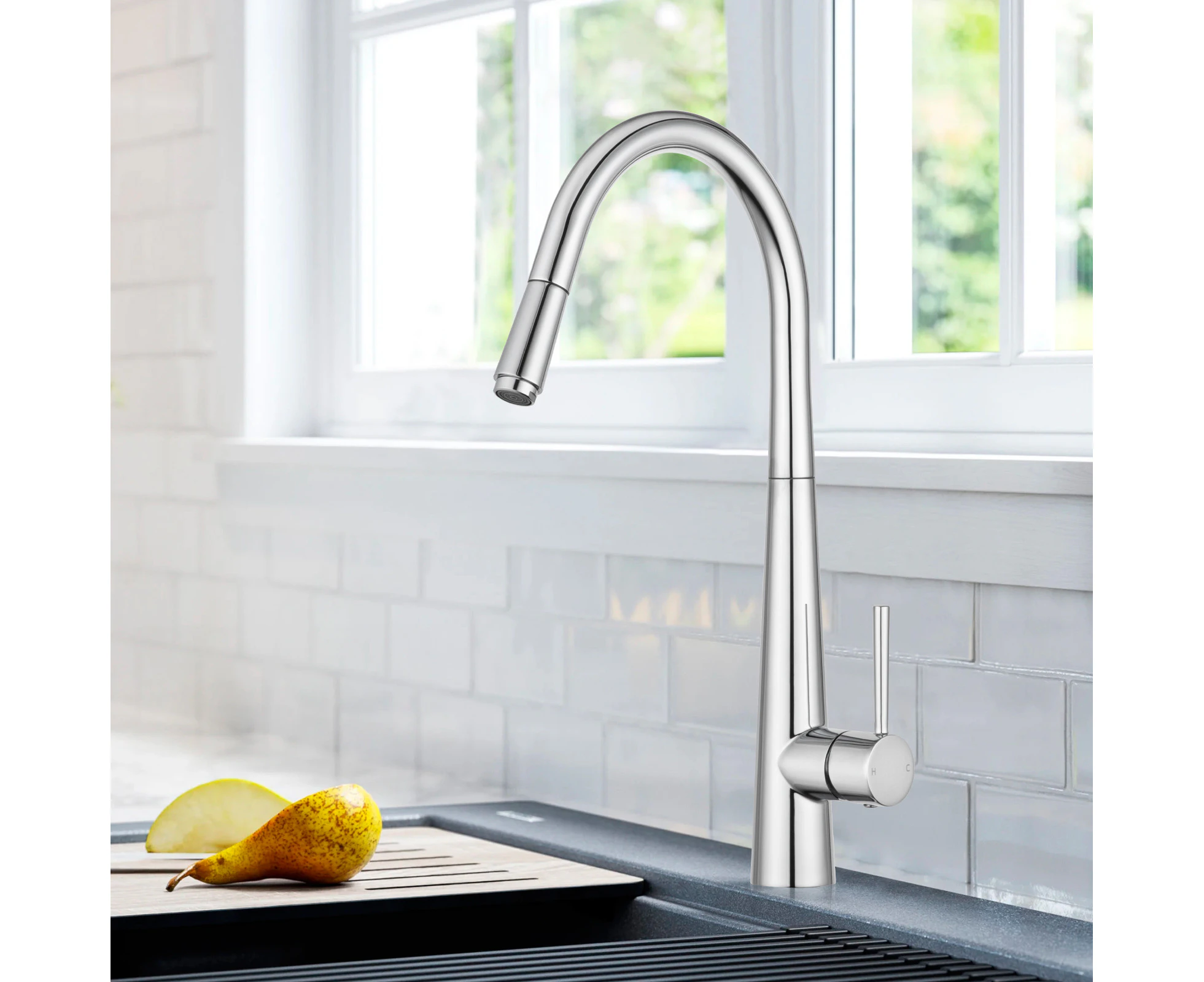 Luxury Kitchen Sink Mixer Tap Round Pull Out tap Brass Laundry Sink Faucets 360 Swivel WELS Chrome